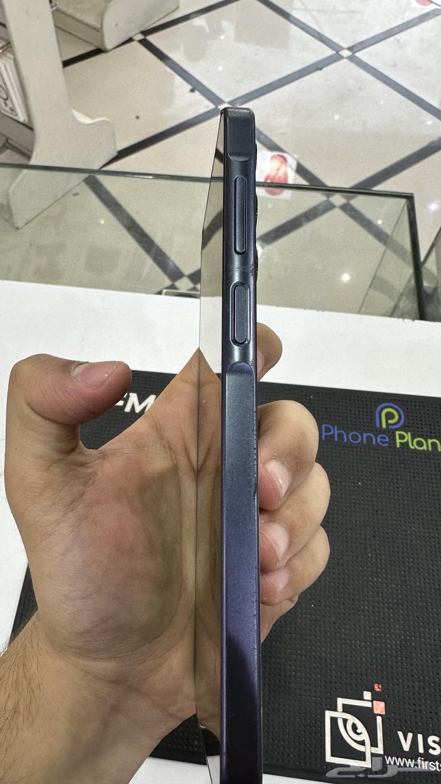 A16 اسود64568002460546112