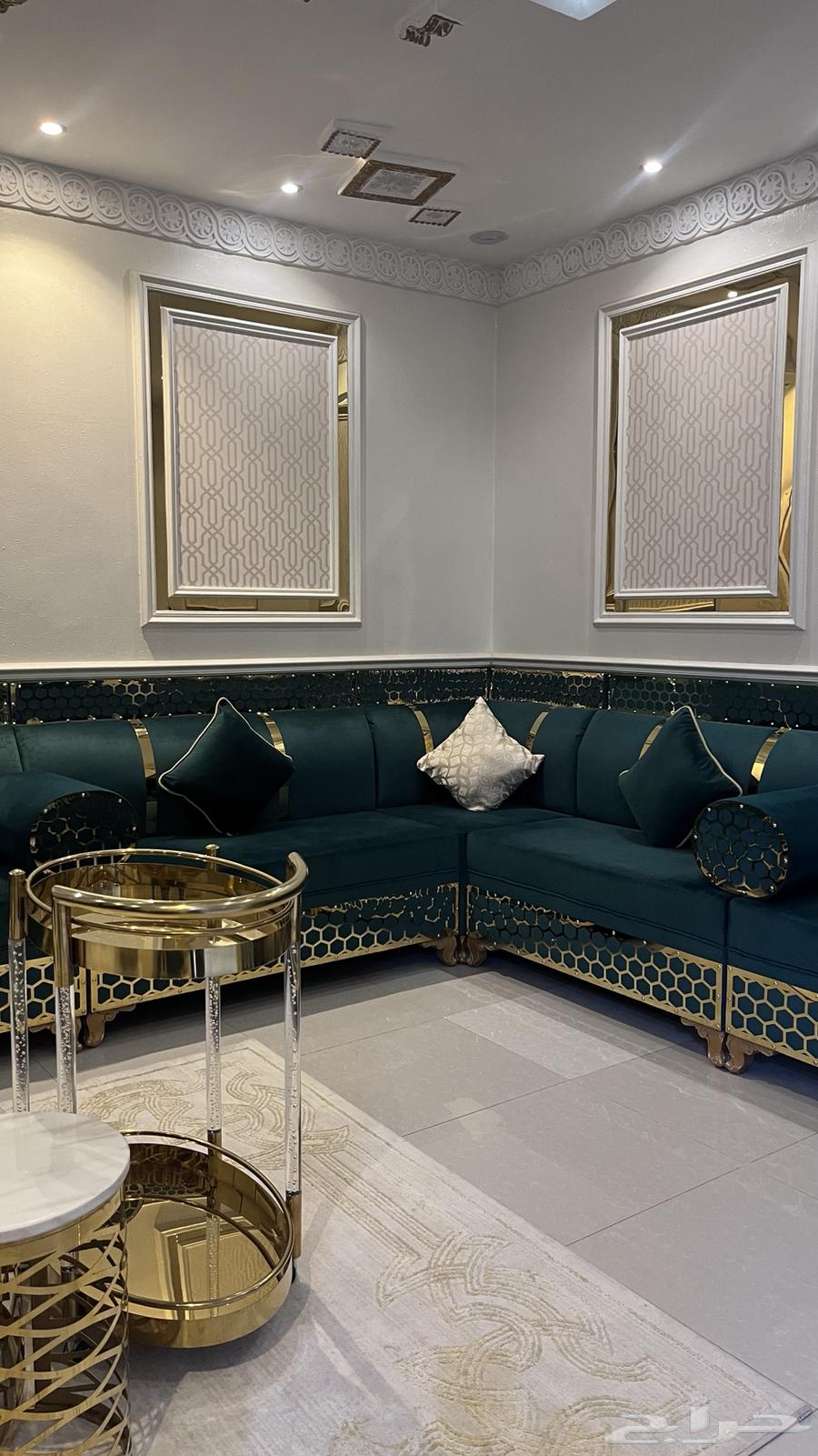 كنب نظيف للبيع مع الستاره فقط64571106582017111