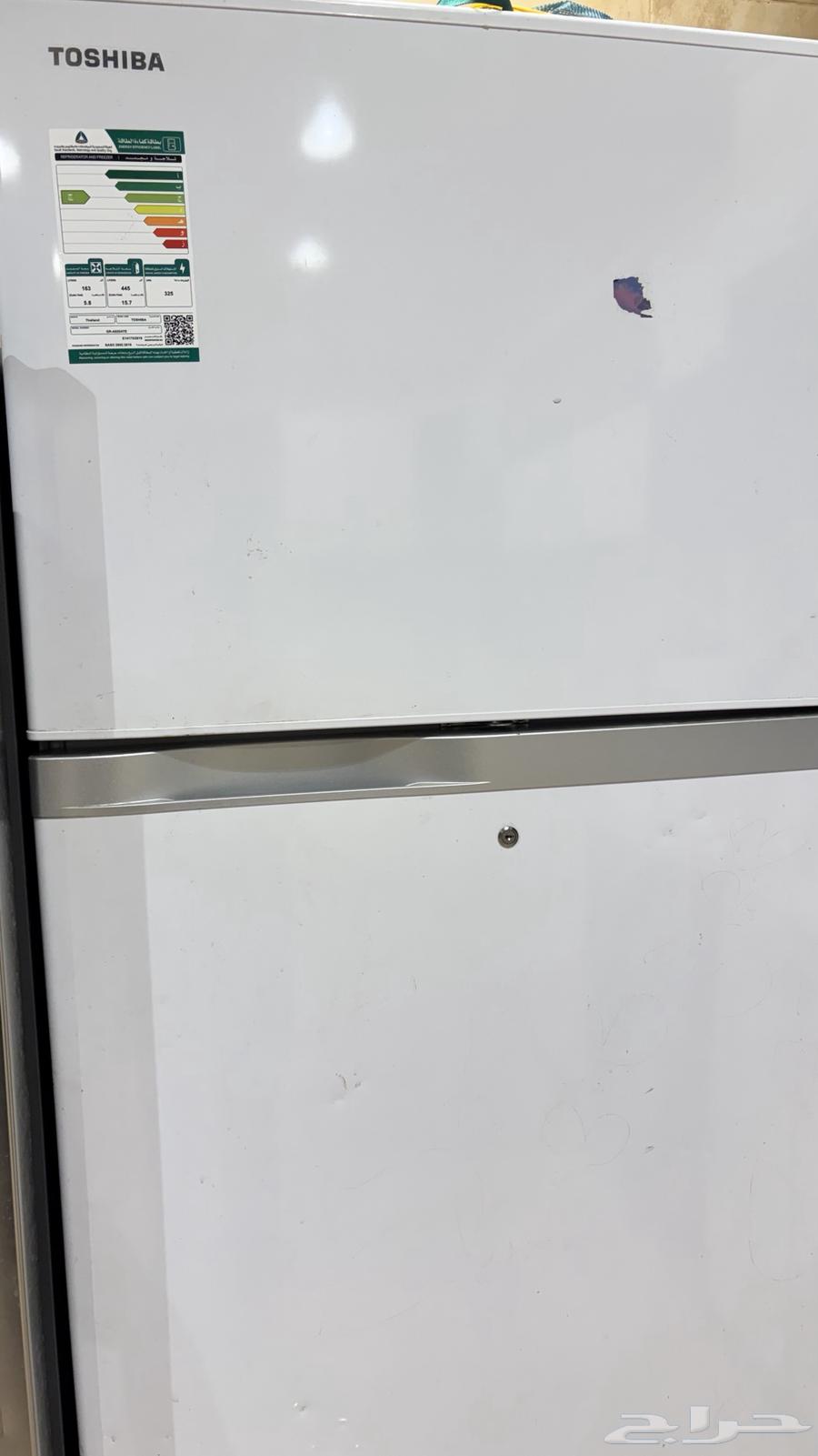 Clean used refrigerator64570312156161110