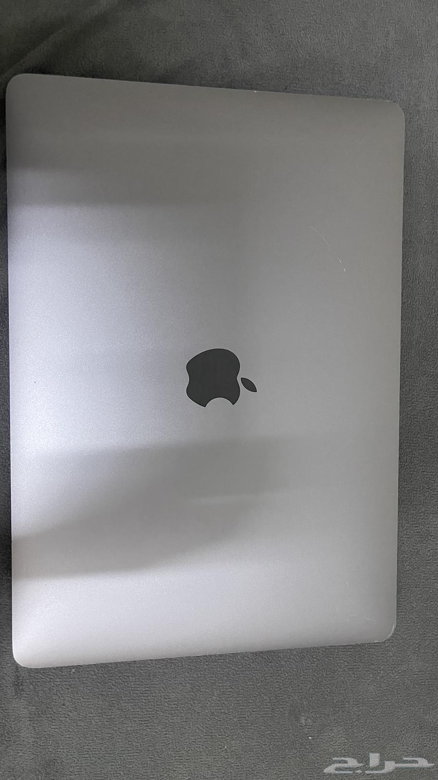 ماك بوك برو 201764567170685826111