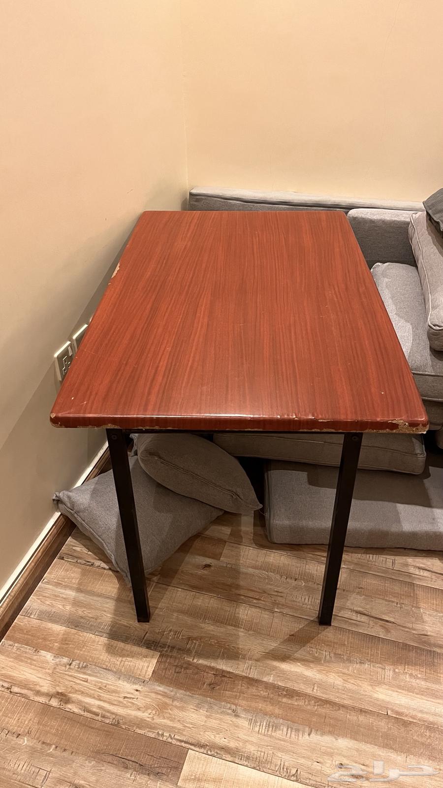 طاوله للبيع64563549988865111