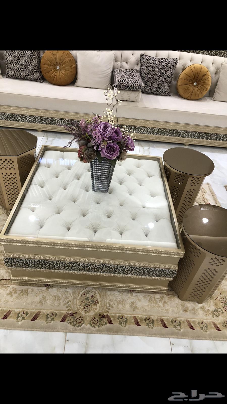 طاوله وكراسي للبيع64568934169730110