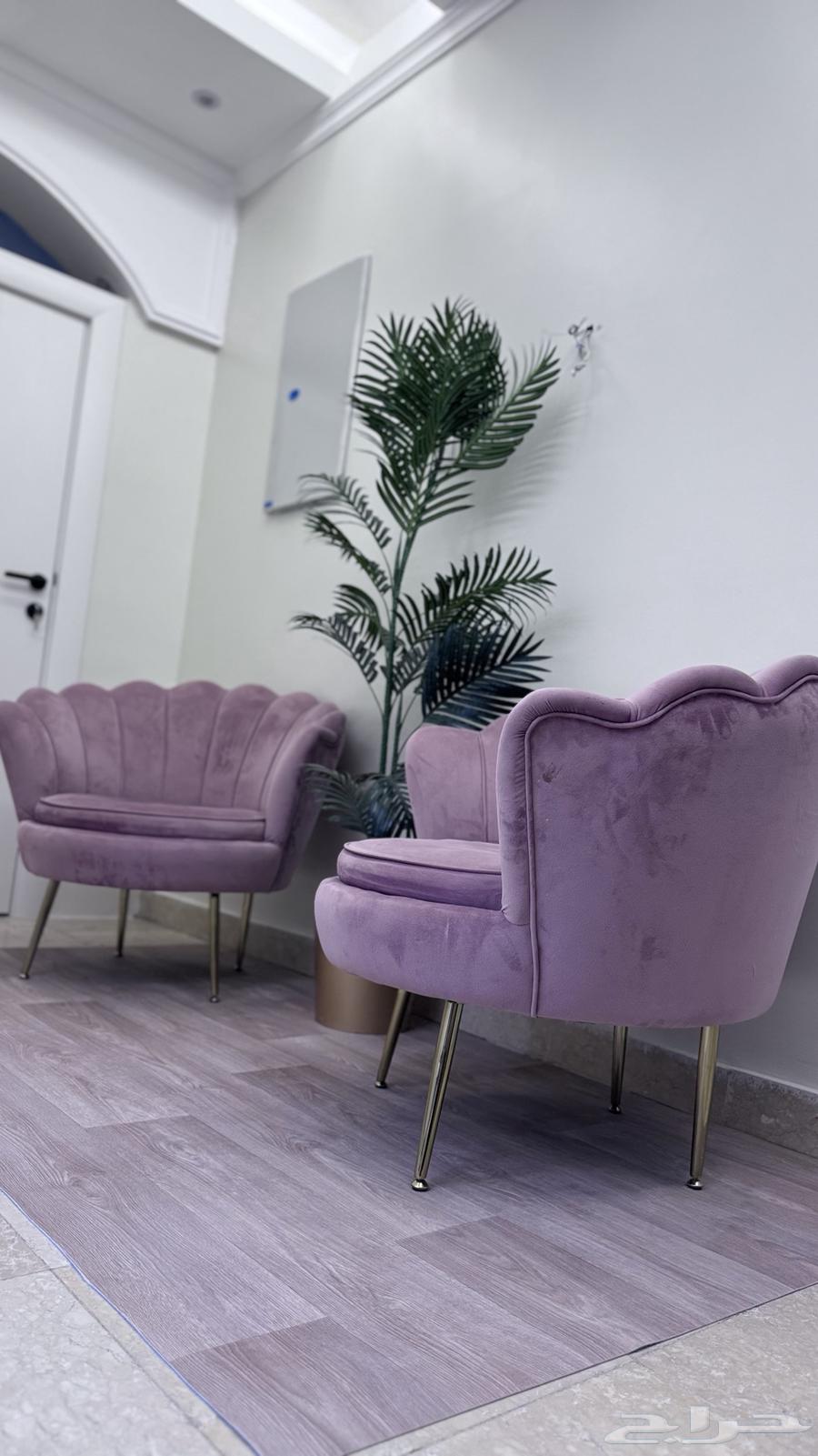 كنب نظيف للبيع اللون زهري64564282309121110