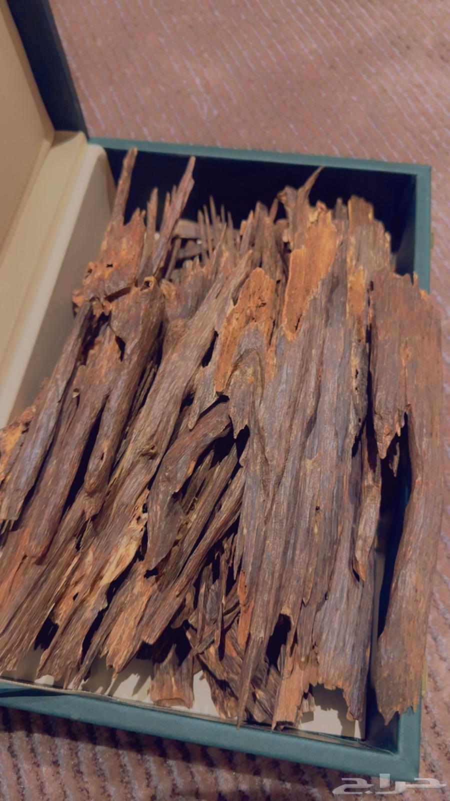 عود هندي طبيعي ملكي فاخر64564102379522113