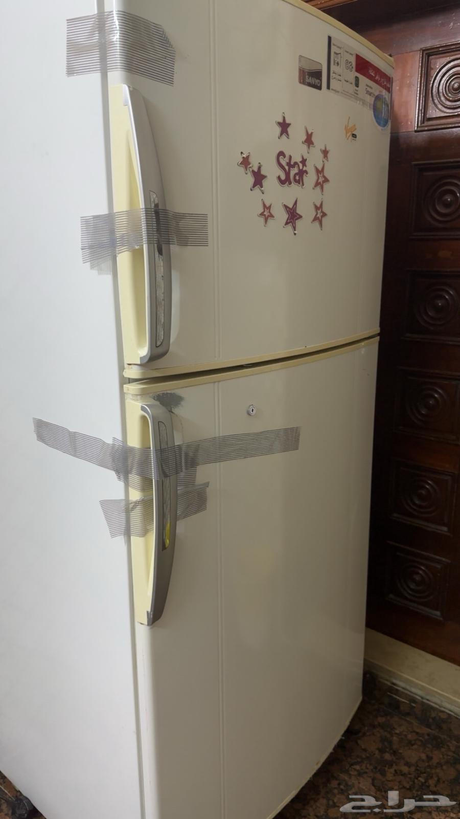 ثلاجه مع فريزر للبيع64569630768002110