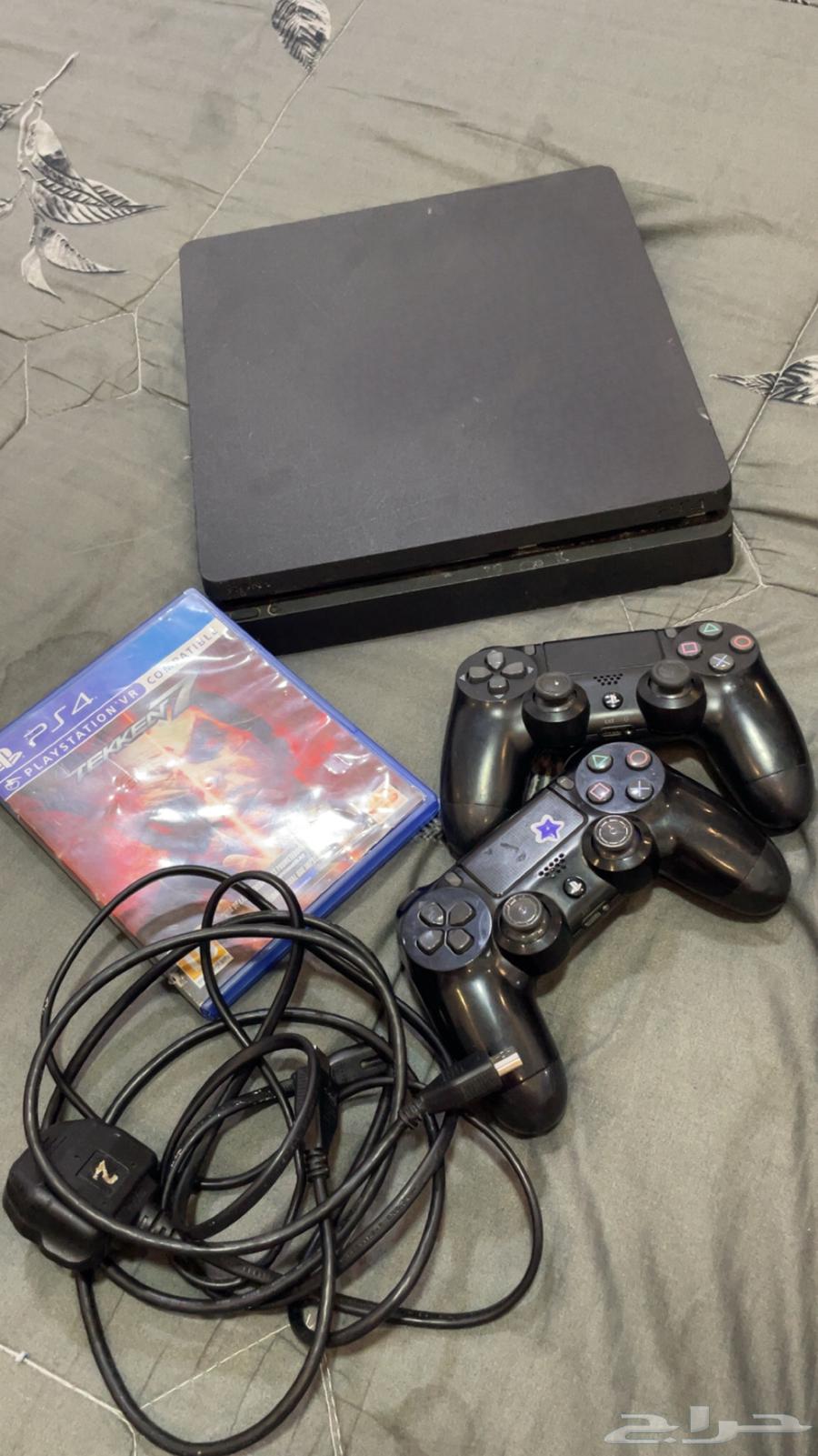 بلاستيشن فور. للبيع. نظيف وشغال64569426674946111