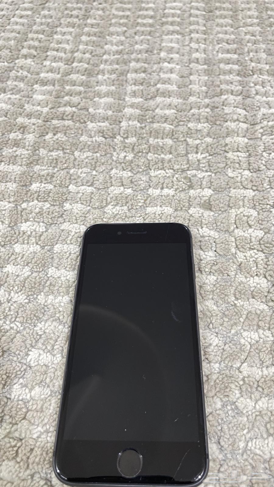 ايفون 8 للبيع64568127279875110