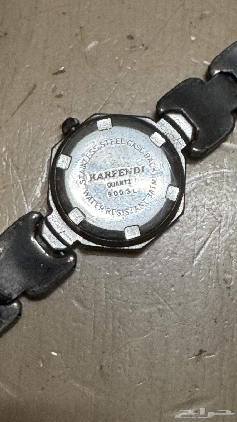 ساعة karfendi من شركة فندي نادرة جدا64562727188737114