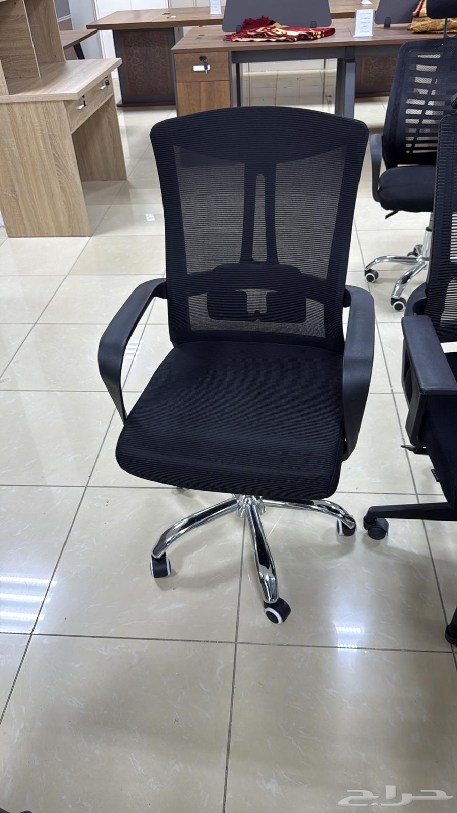 كراسي مكتب جديدة متوفرة بكميات غير محدودة64569274869505112