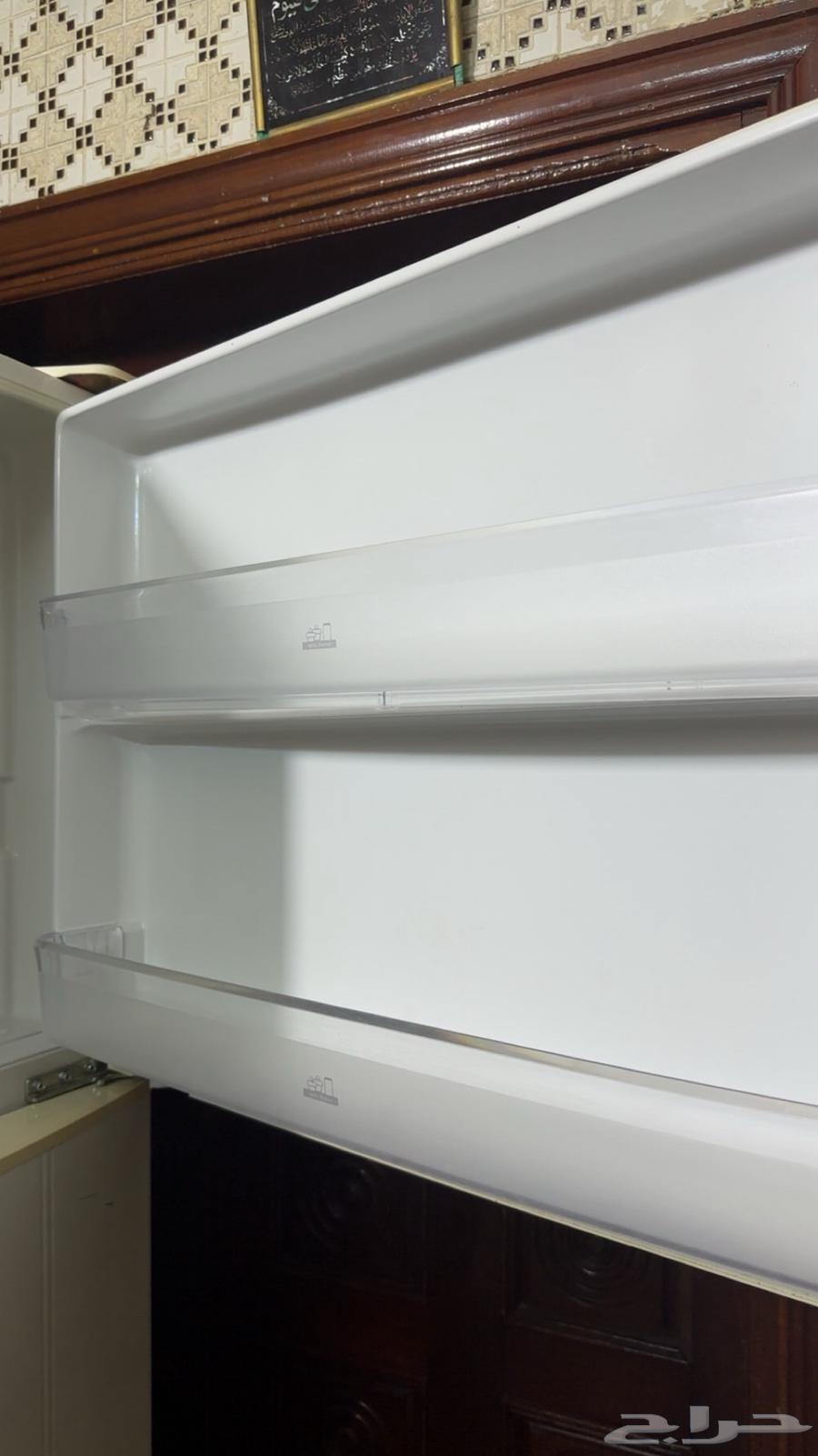 ثلاجه مع فريزر للبيع64569630768002113