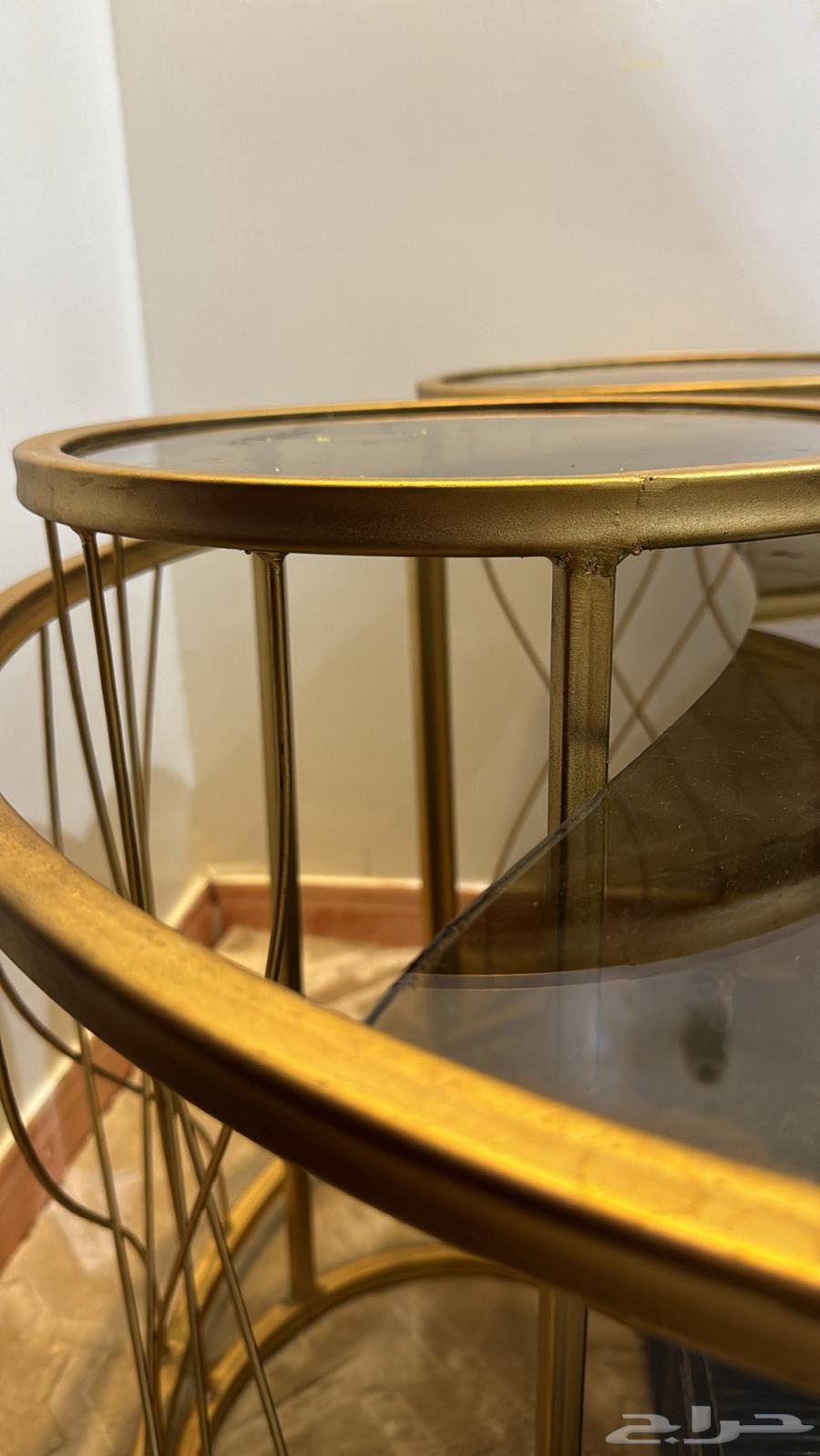 طاوله للبيع64564019323139111