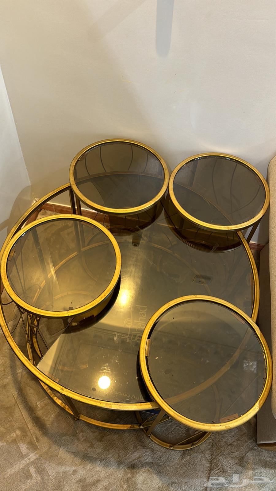 طاوله للبيع64564019323139112