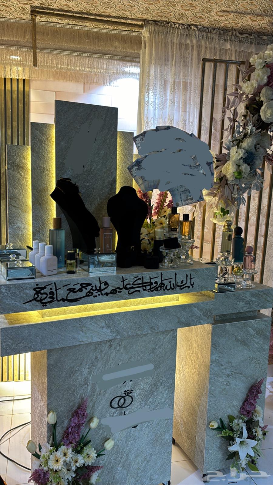 New queen-size wardrobe, used once, for sale in Jazan and surrounding areas64570627757313110