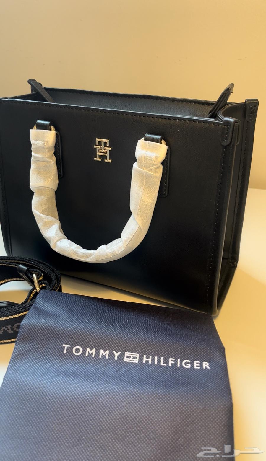 حقيبة تومي هيلفيغر اصليه64569370758274110