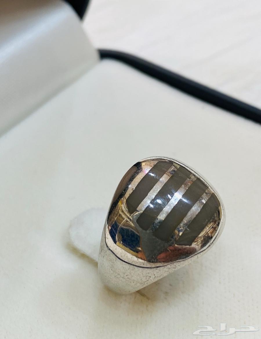 خاتم فضه إيطالي ملكي عيار 925 بلون مميز64563605661057110
