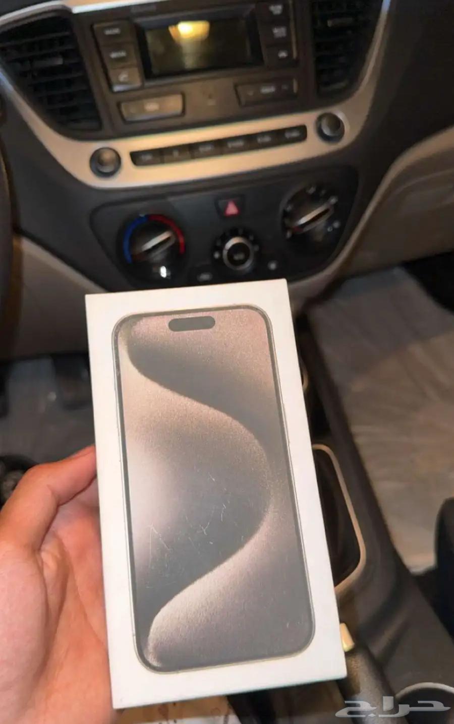 ايفون 15 برو 256 قيقا تيتانيوم طبيعي اخر سومه 270064569508712961110