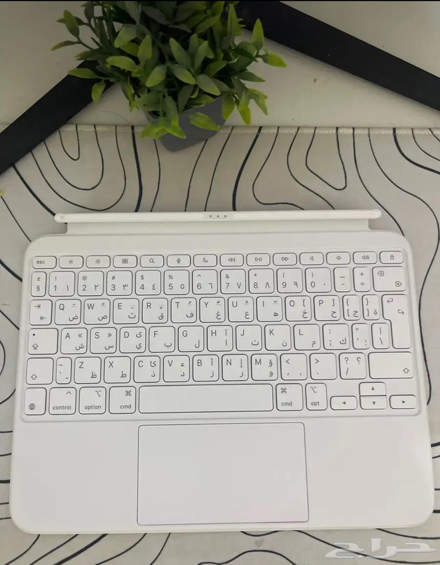 كيبورد ايباد A1664571409612033112