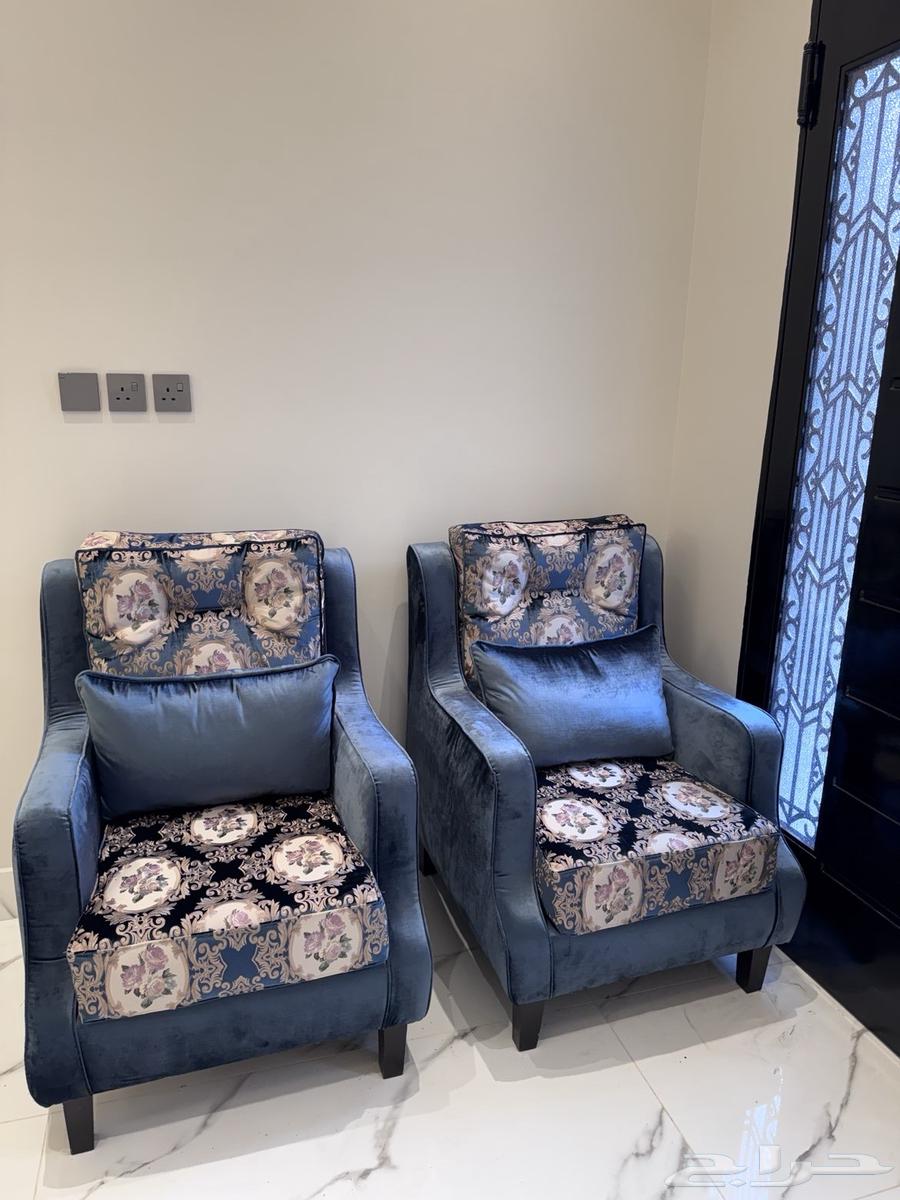 New chairs with high-quality fabric and detailing64564129738499110