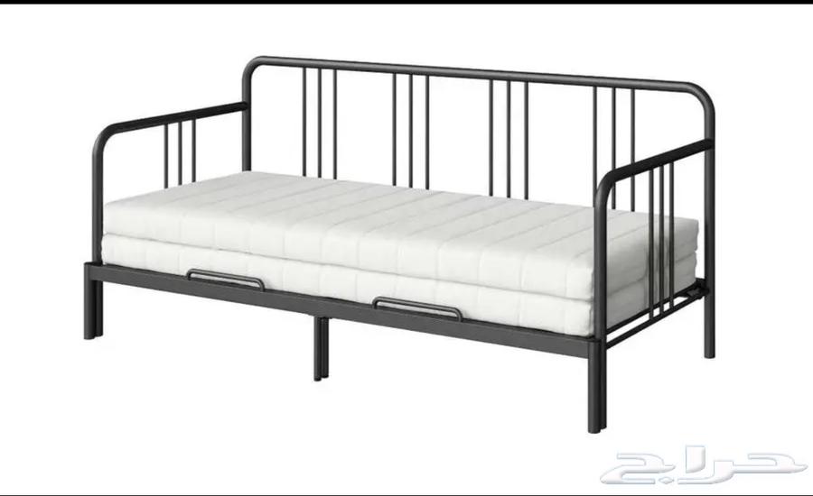 كنبة ايكيا تتحول لسرير64566382093698111