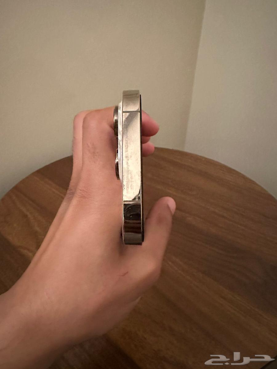 ايفون 14 برو 128 G64565967396993111