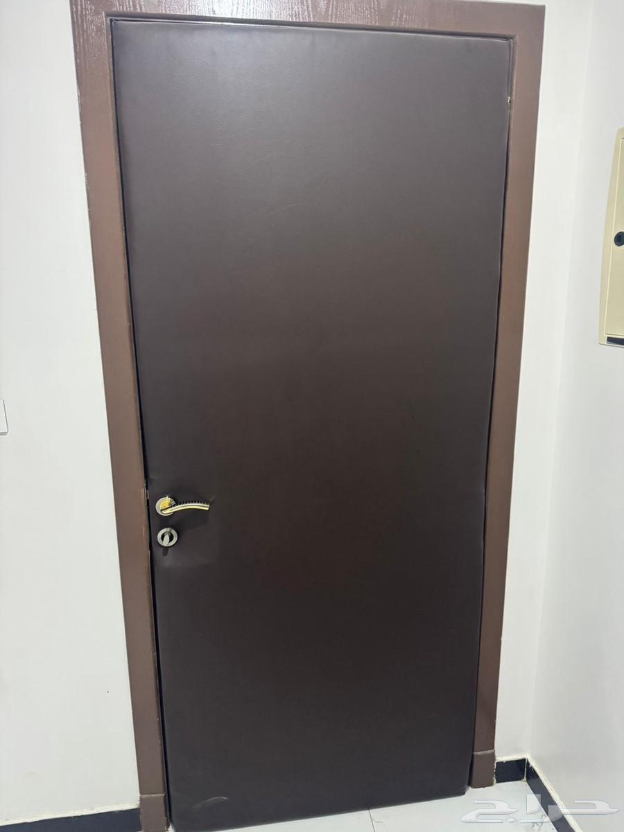 عازل باب64568237171714111