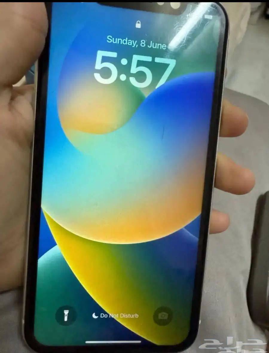 ايفون 11 128 قيقا ابيض64568537123587111