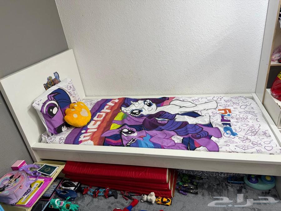 للبيع اثاث سريرين64563633433857111