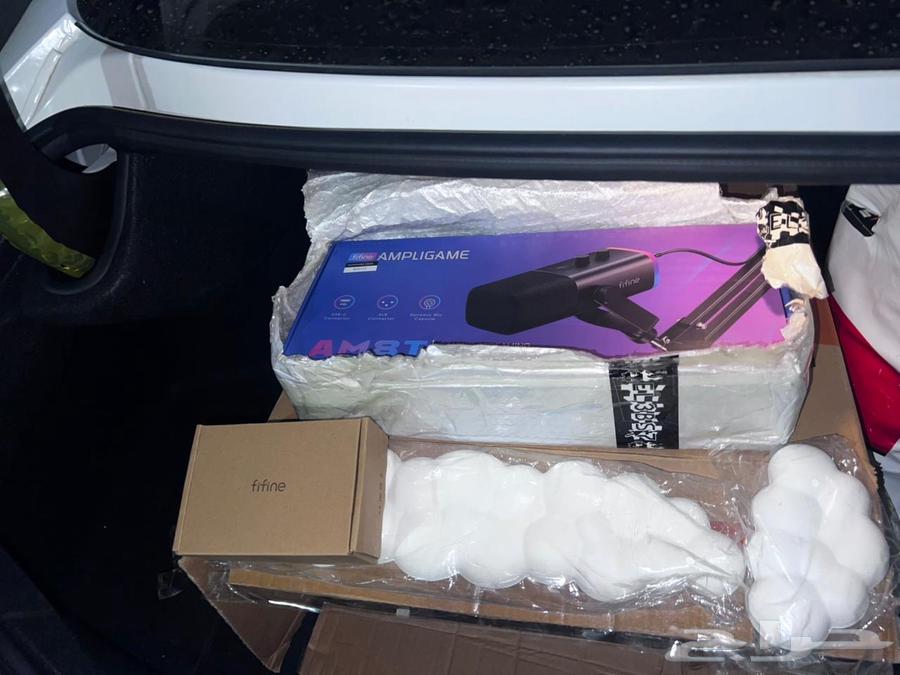 Fifine Microphone with Stand, Cables, and XXXL Size Foresee Mouse Pad64569589999362110