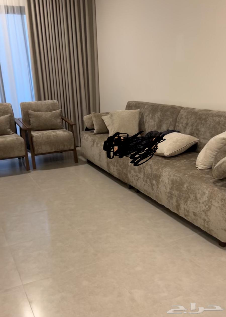 Sofa64566837915906110