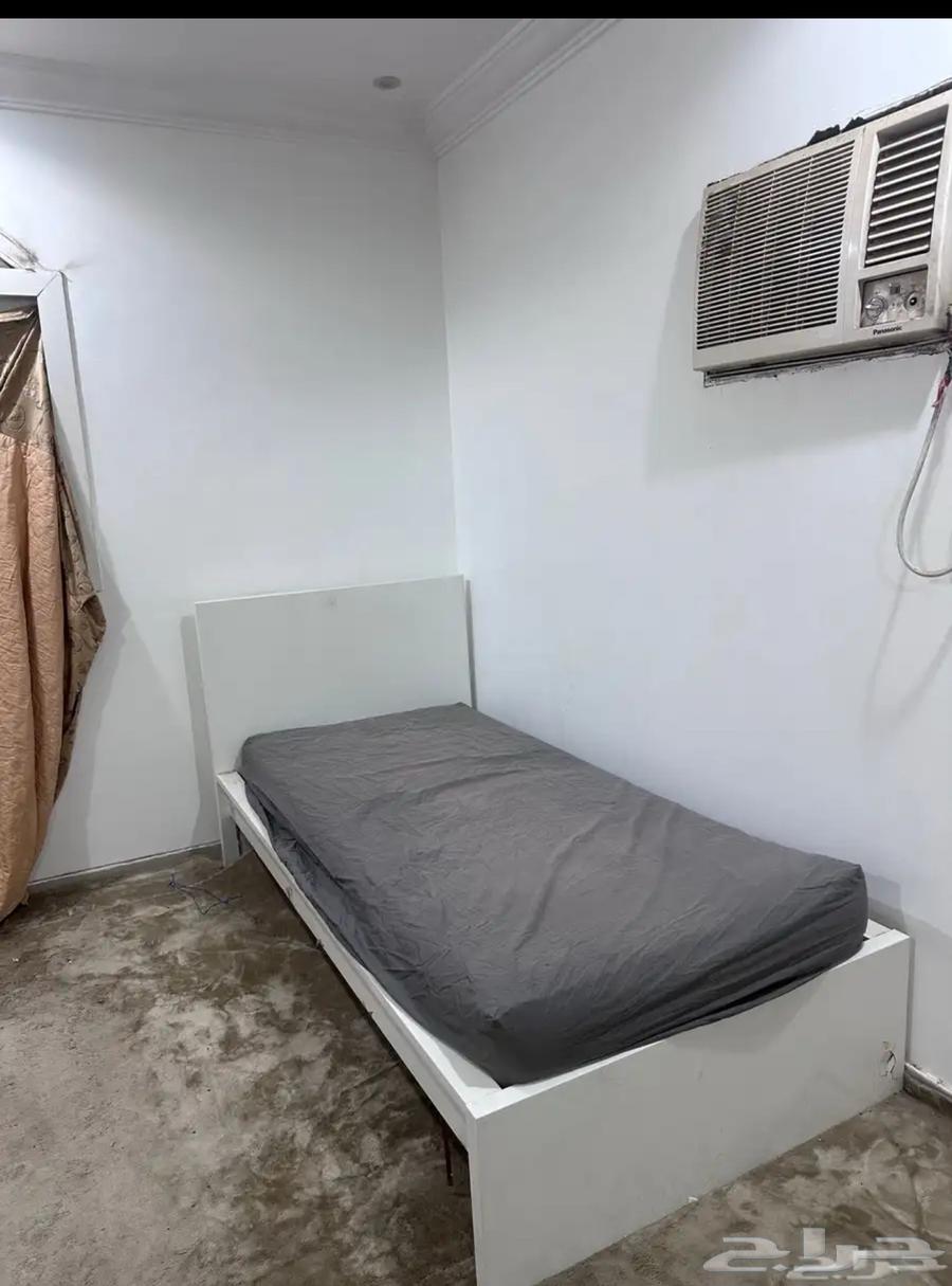 سريرين وشاشه للبيع64566410008834110