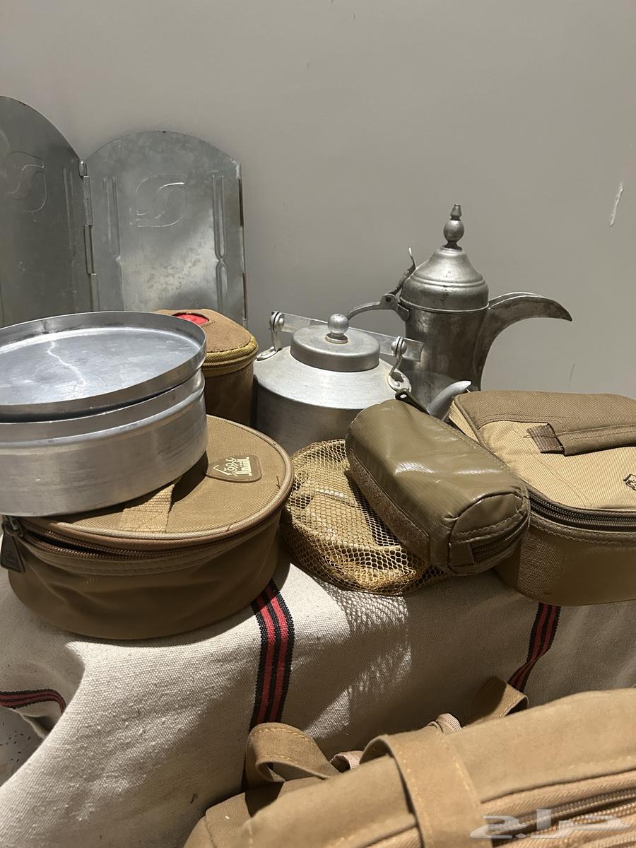 Azba Bar64571052185986112