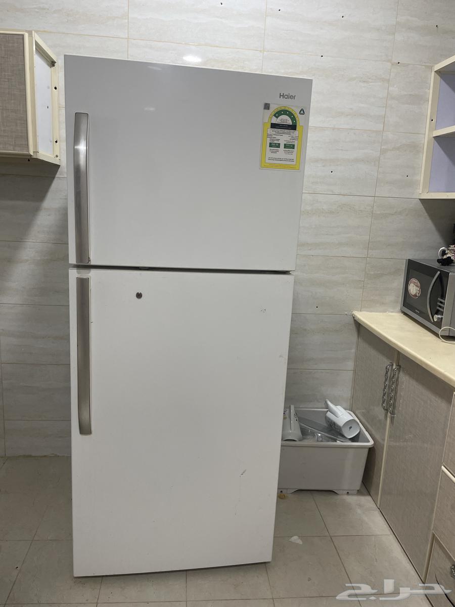 ثلاجة للبيع حسب السوم بحالة ممتازه64563452611203111