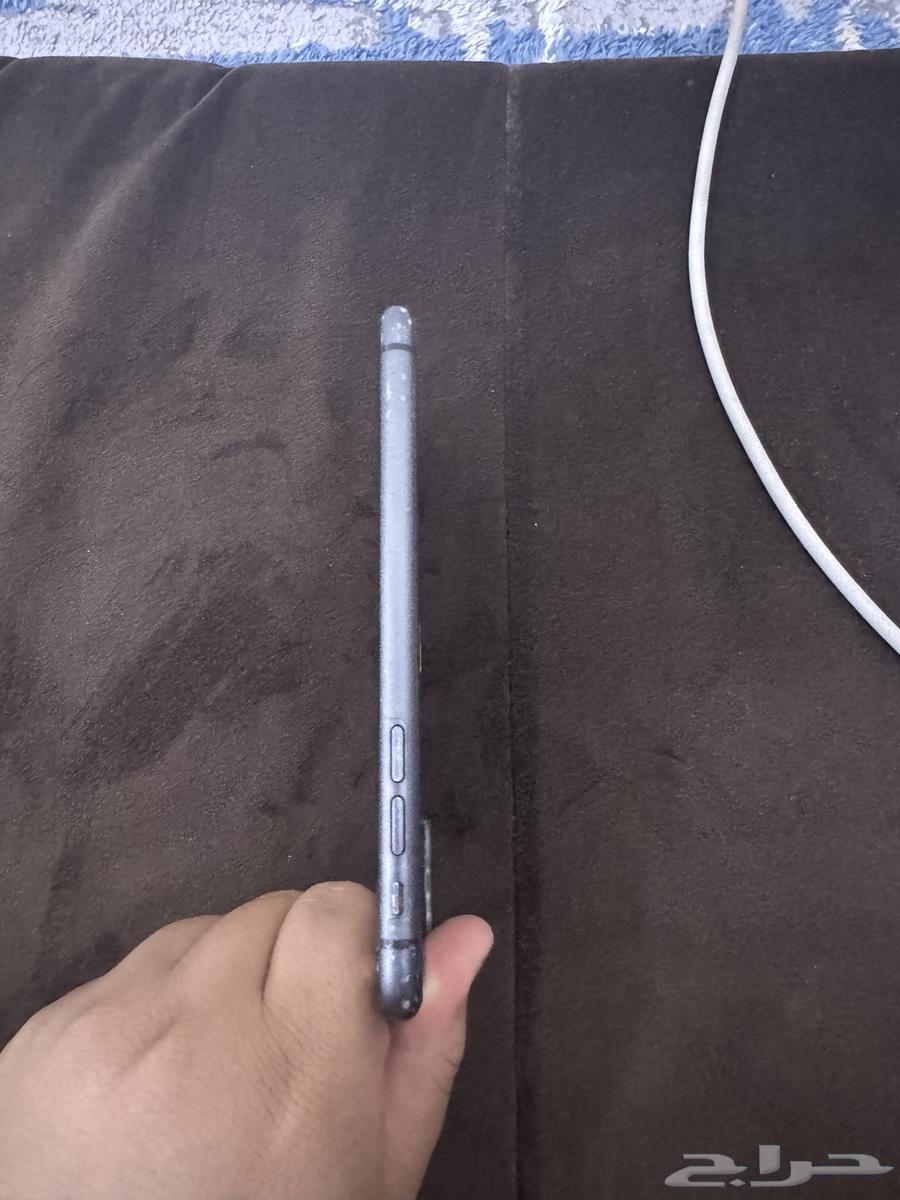 ايفون 11 أسود64564019360131112