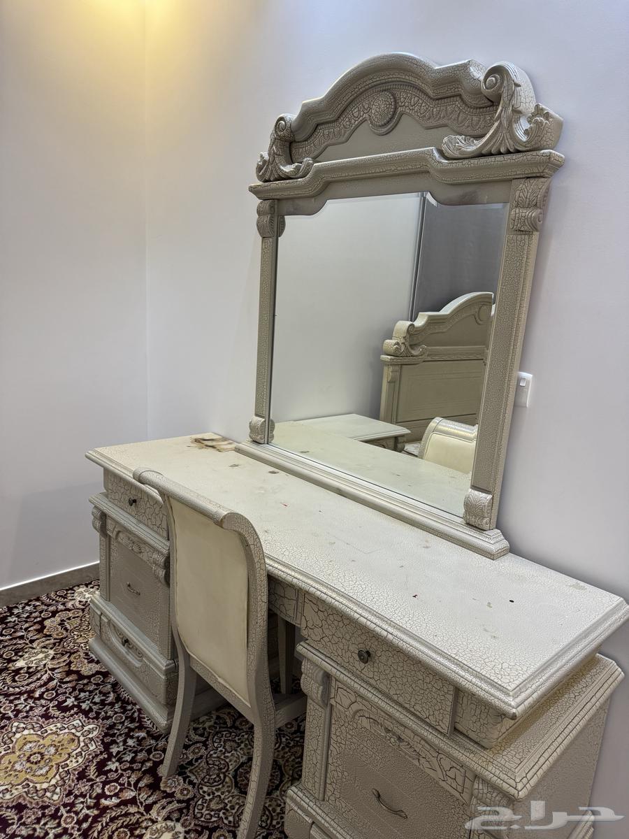 غرفه نوم   فرشه شبه جديده64564462451714111