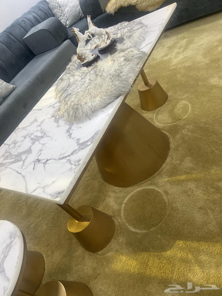 طاوله مع بناتها استخدام نظيف64567351228801113