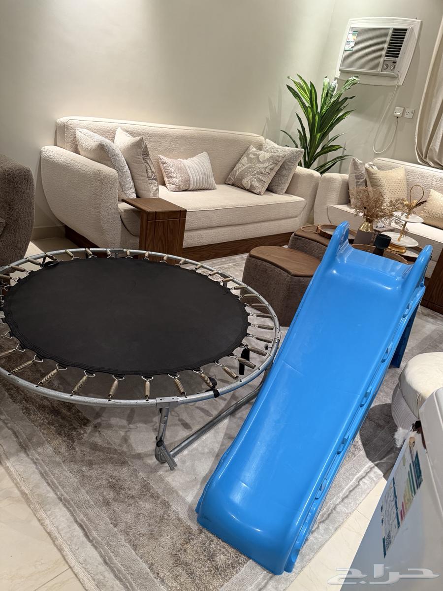 Inflatable and slide64569698851073110