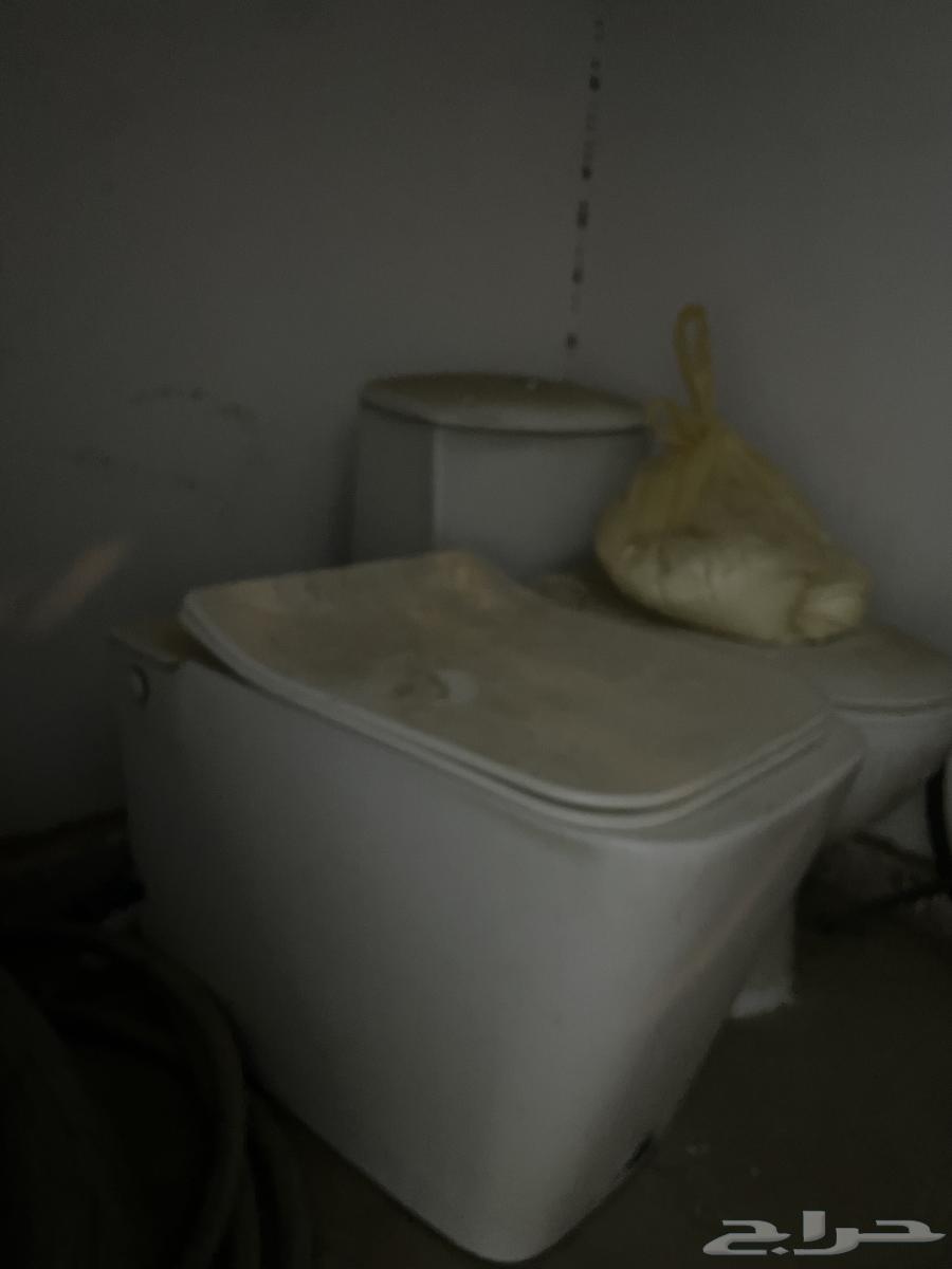 كرسي مرحاض كهربائي64568058243459111