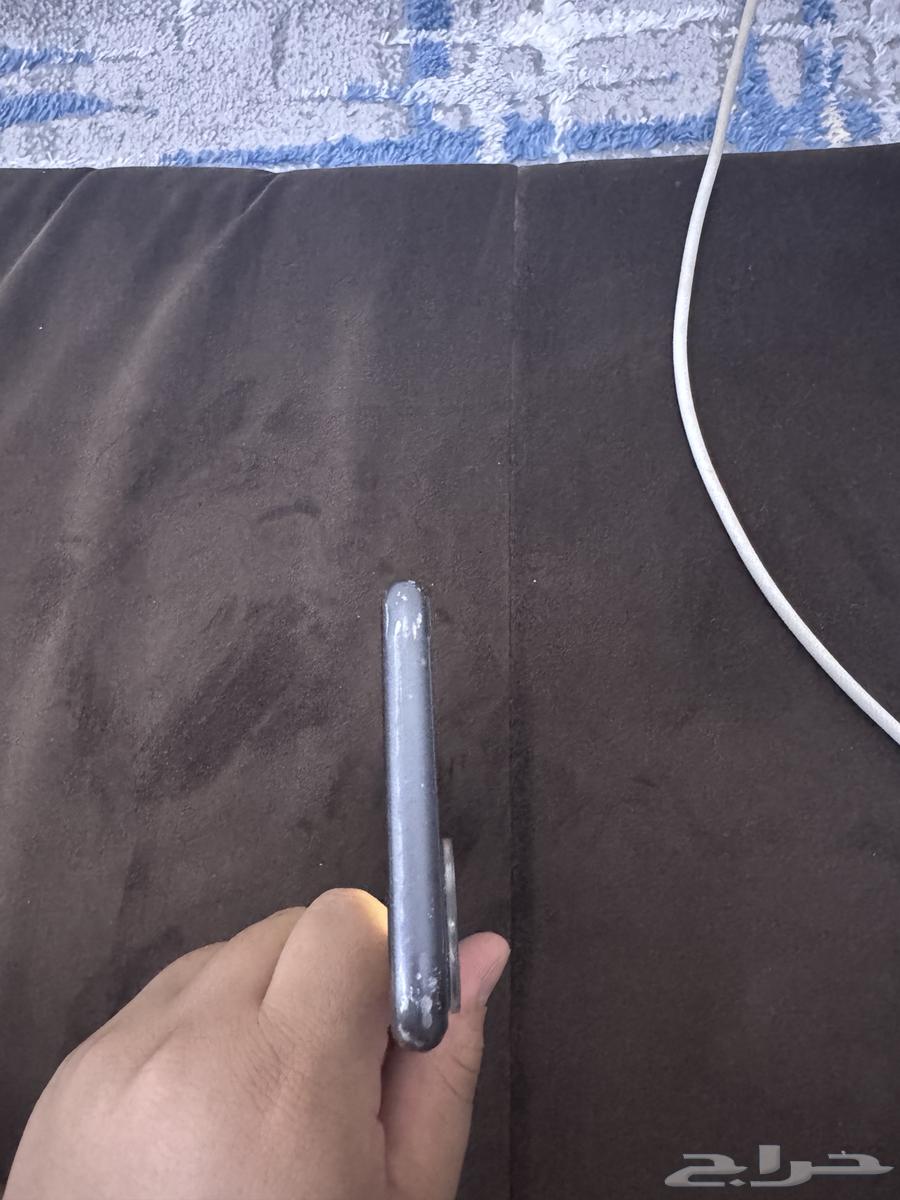 ايفون 11 أسود64564019360131111