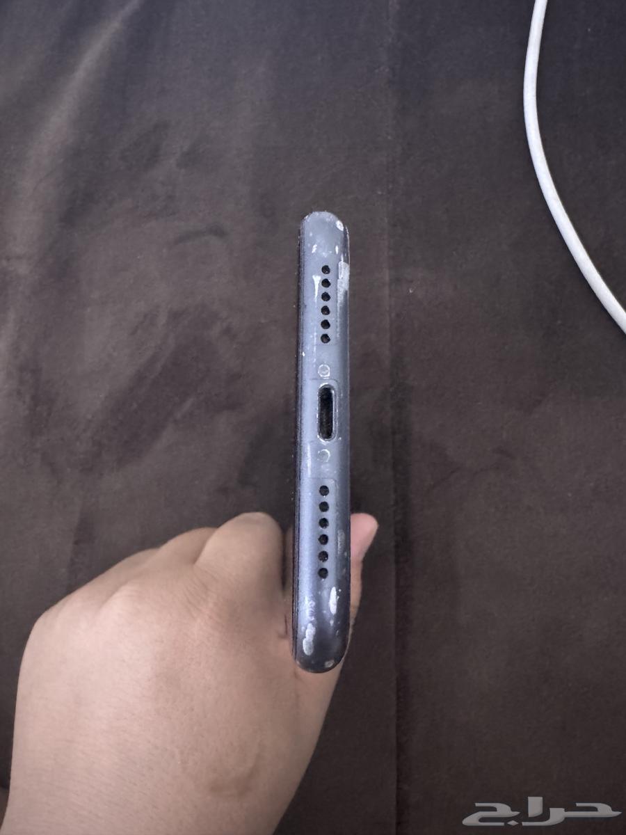 ايفون 11 أسود64564019360131114