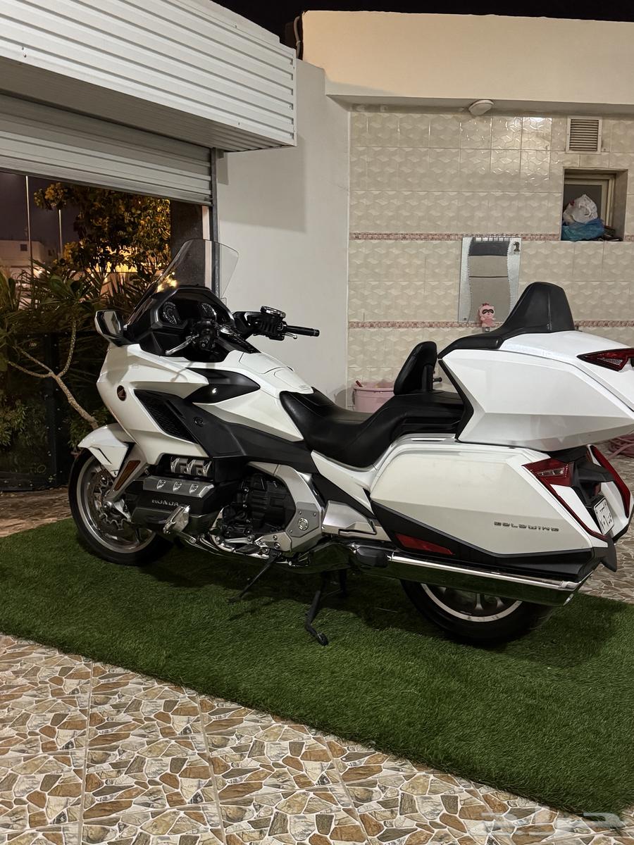 دراجة نارية هوندا قولدوينق64568578406018112