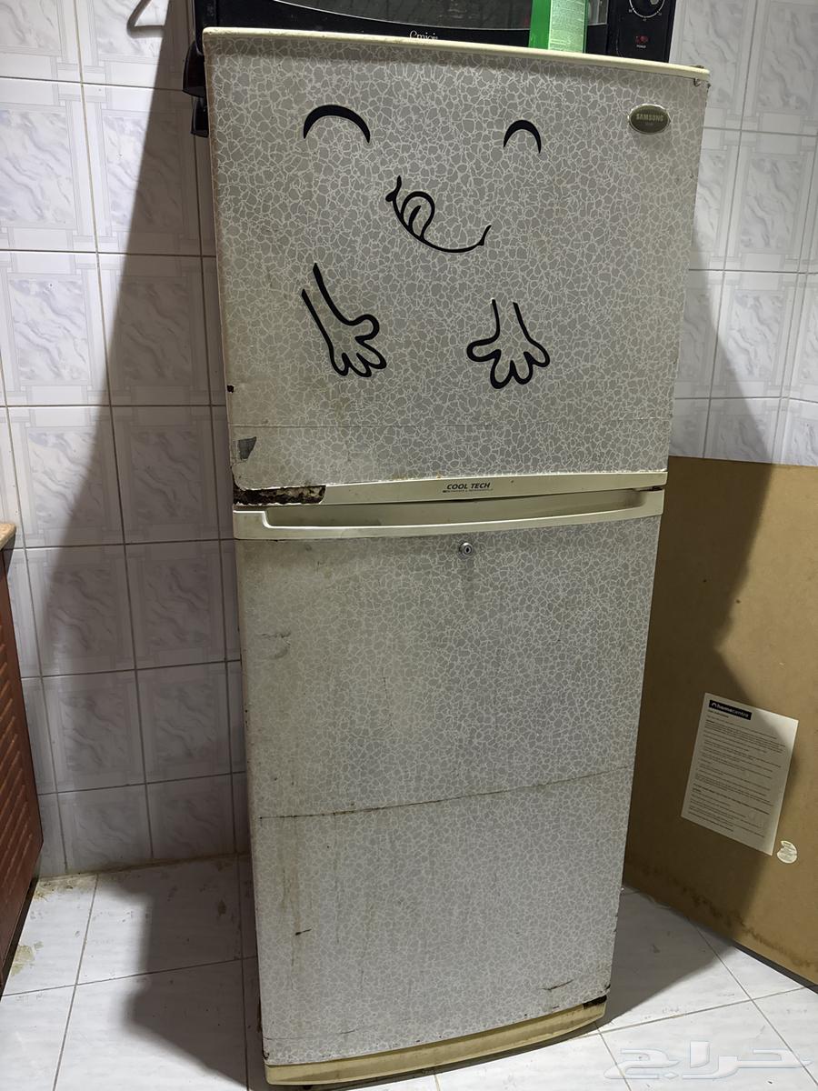 ثلاجه كبيره للبيع64570244313601110