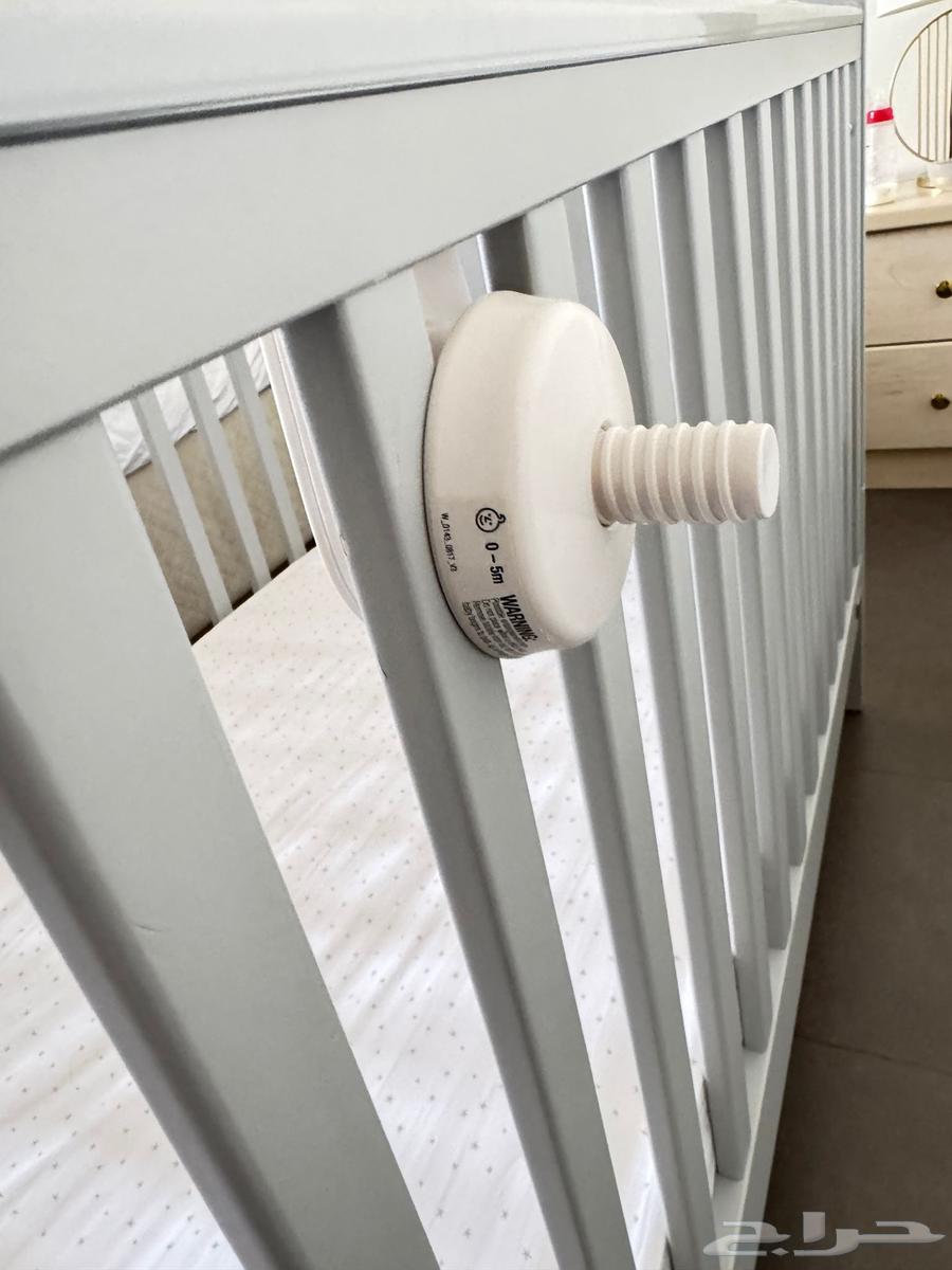 للبيع سرير اطفال من ماماز اند باباز استعمال خفيف64563978229762113