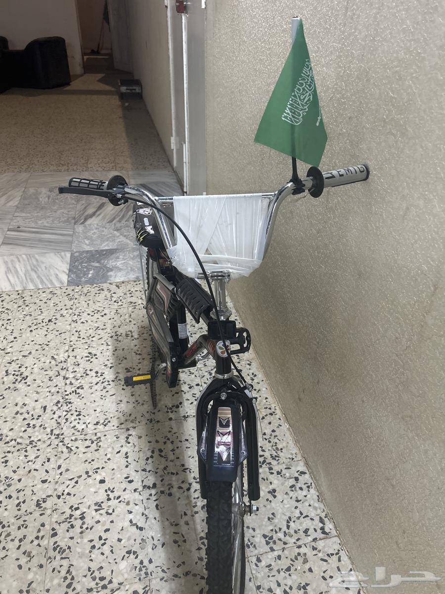 Modified black Rambo bicycle with Chinese defect 1 the chain is loose64569454380419112