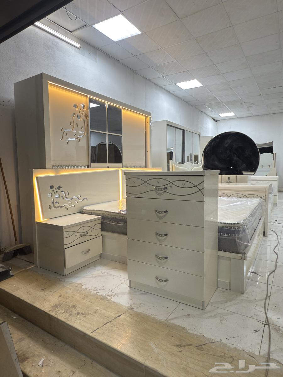 Classic bedroom set used but in good condition64562950833027112