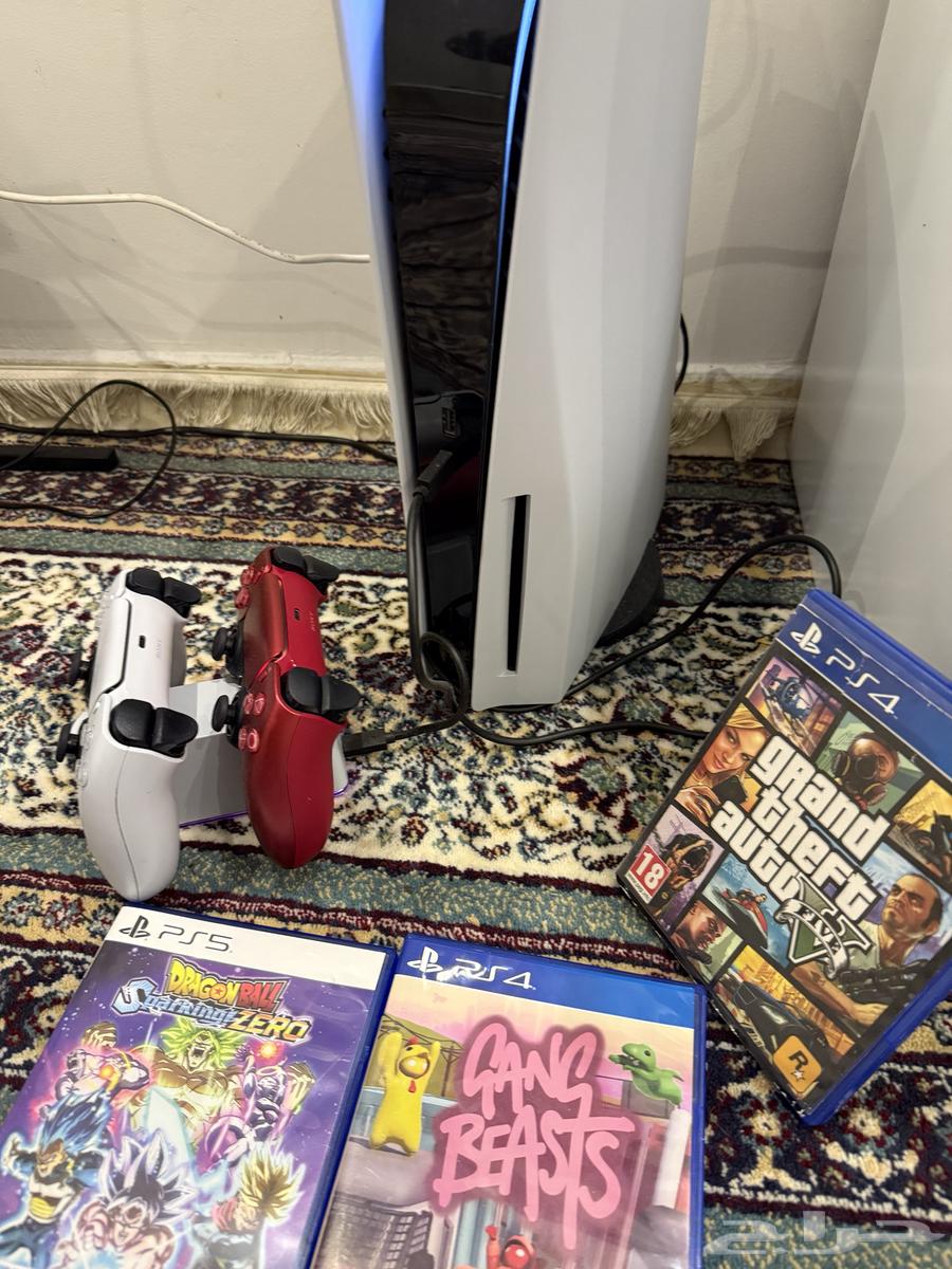 سوني 5 بكرتونها 2 يد سوني اصلي جديده خالي من الاعطال64565577497473110