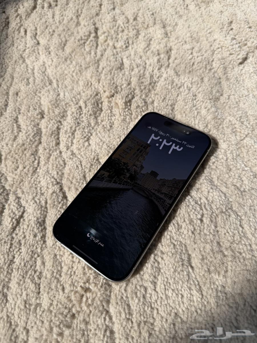 iPhone 15 Pro - Titanium64566686411906110