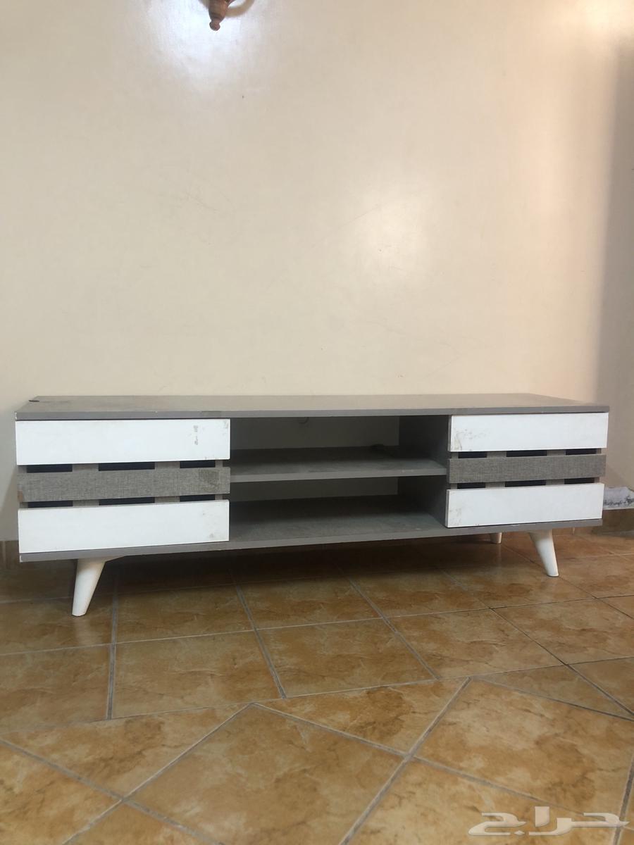 كنب 6 قطع بحالة ممتازه وطاولة شبه جديده64566092264450112