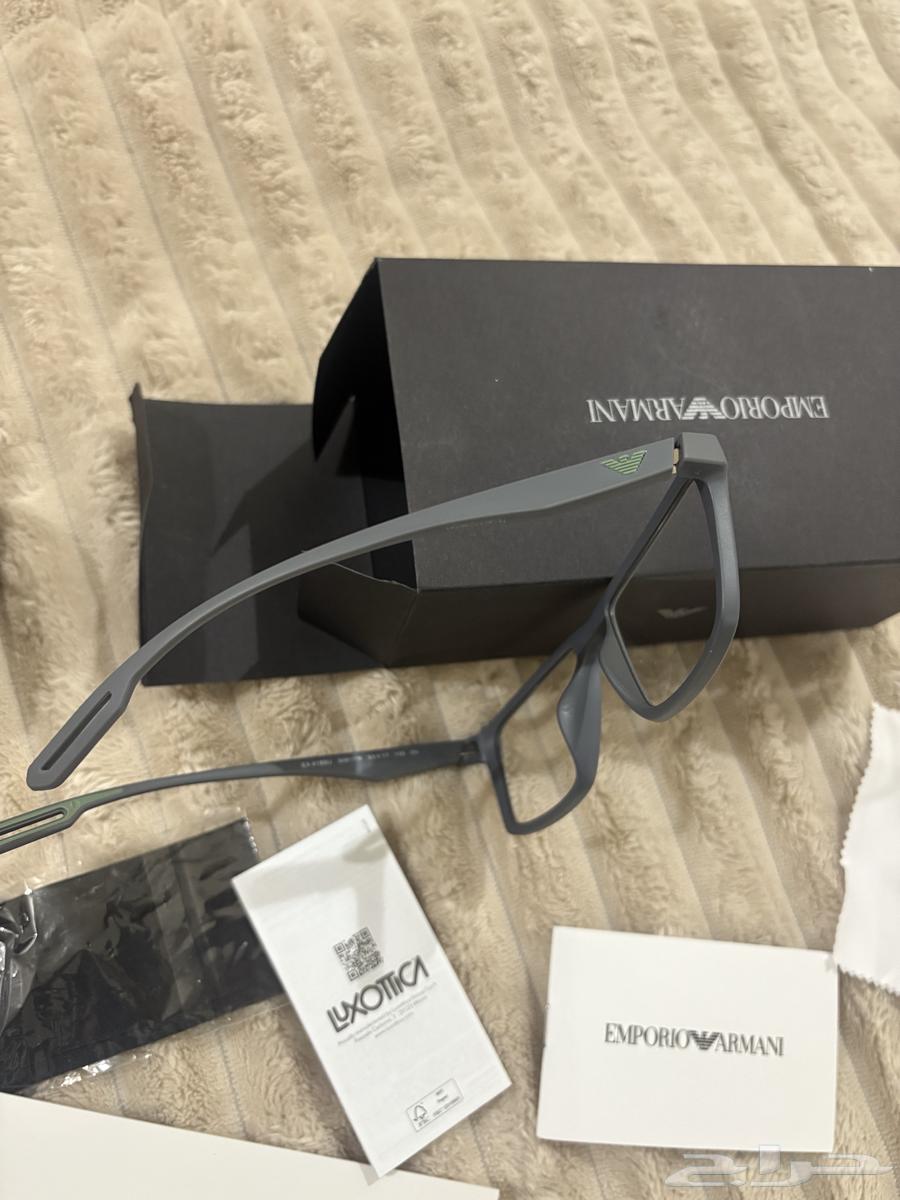 نظارات ثلاثية الإطار من مجموعة ألمها للبصريات64563330059521111