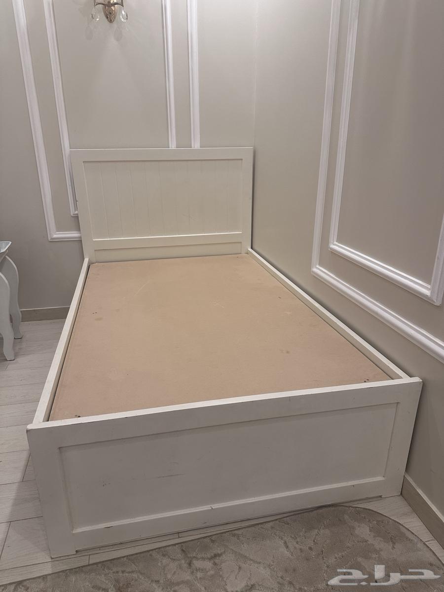 سرير نفر ونص جديد مع مرتبه لباد64564768279937112