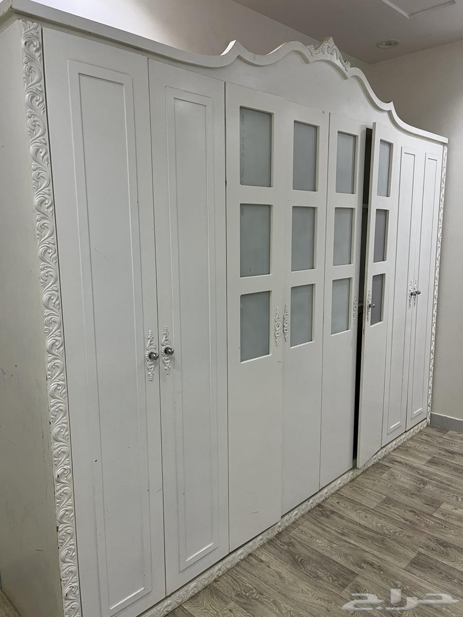 للبيع اثاث مستعمل (دولاب 8 ابواب)64565939687426111